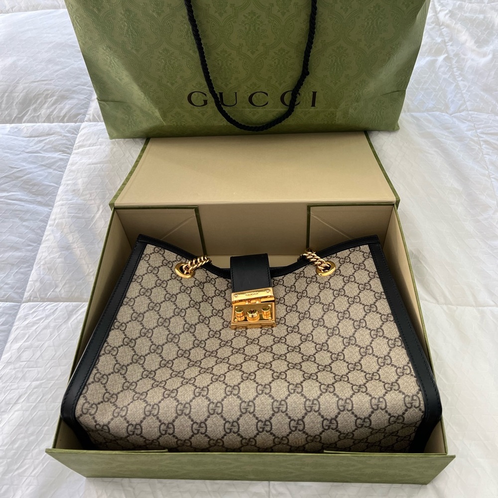 Gucci Padlock Medium Handbag Coated Canvas with Black Leather Trim + Box & Bag!! - Picture 2 of 9